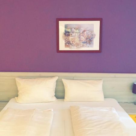 Hotel-Restaurant Kastel برنكاستيل كويس المظهر الخارجي الصورة